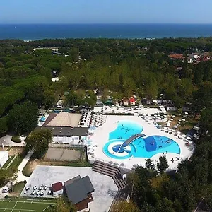 4* Hotel Adriano Family Village